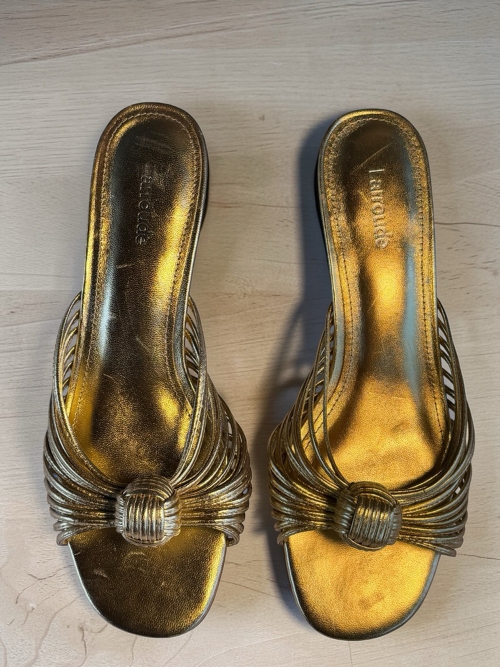Larroudé Valerie Gold Metallic Leather Knot Mules Size 8.5 - Picture 2 of 6